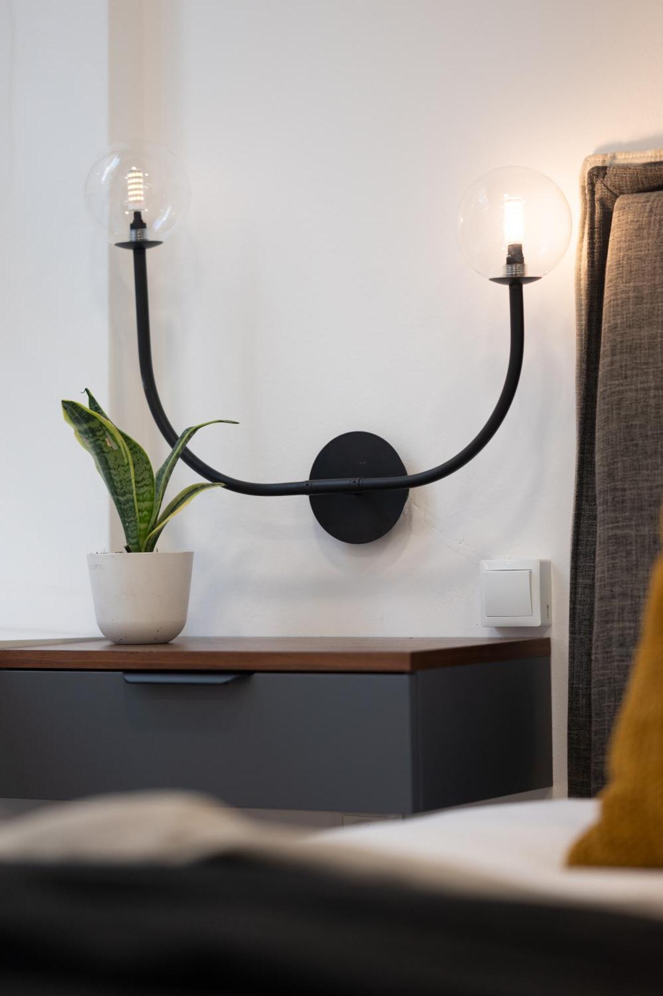 Modern In The Center Of Apartment