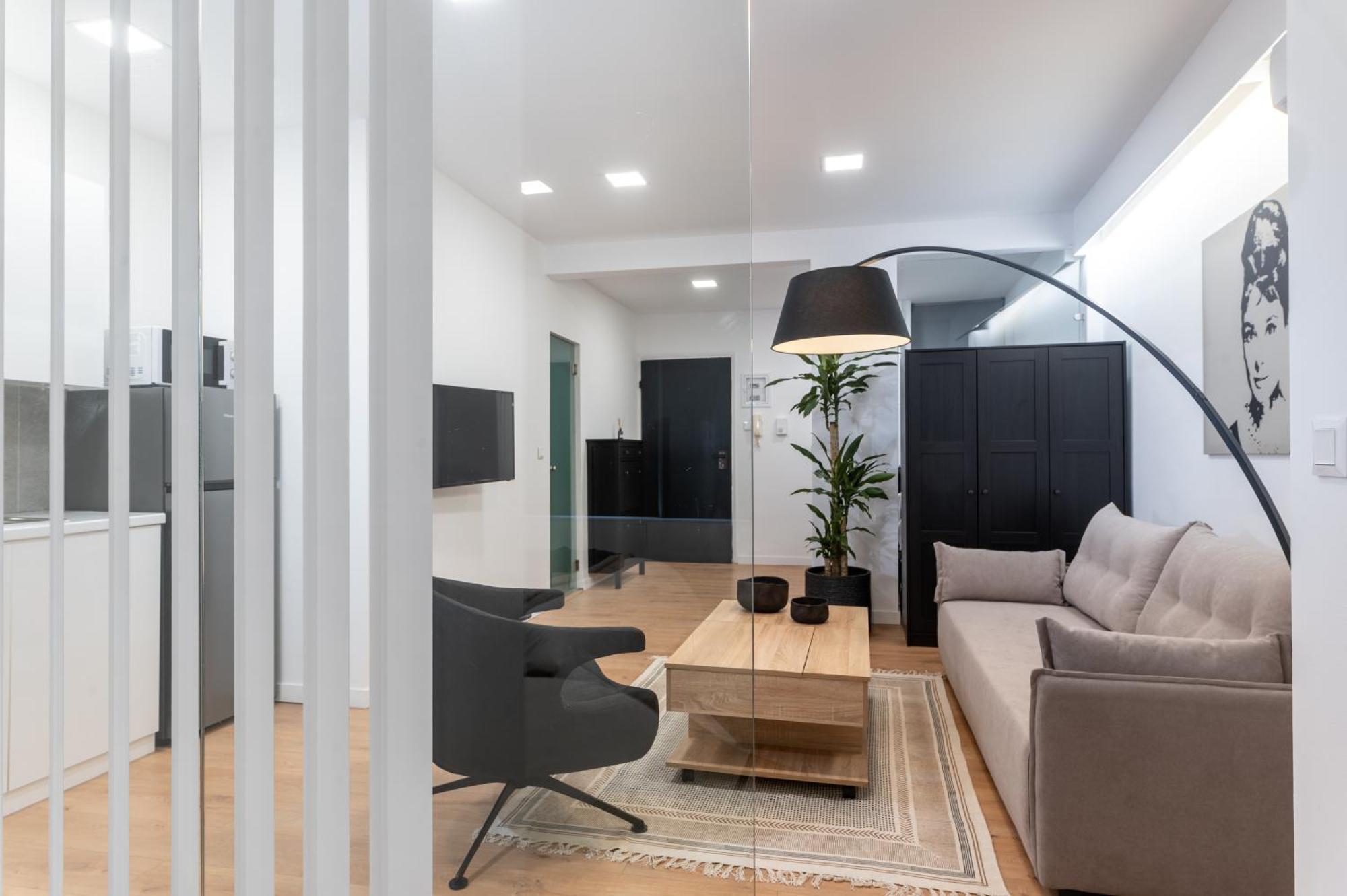 Modern In The Center Of Apartment Athens